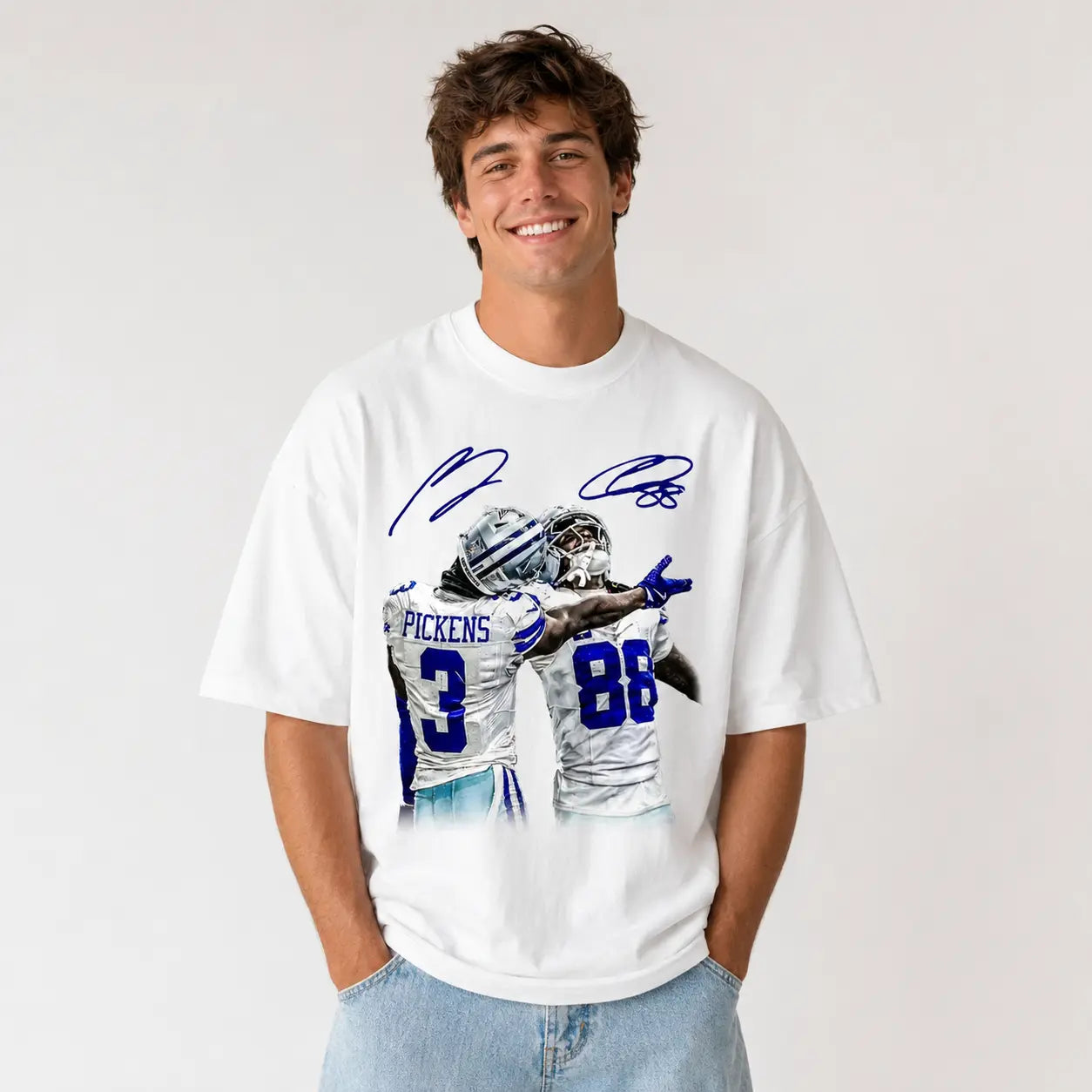 Vintage Close-Up Football Athlete Signature Graphic Unisex T-Shirt | Great Gift for Sports Fans