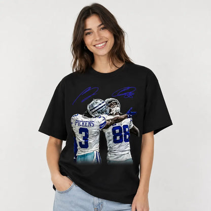 Vintage Close-Up Football Athlete Signature Graphic Unisex T-Shirt | Great Gift for Sports Fans
